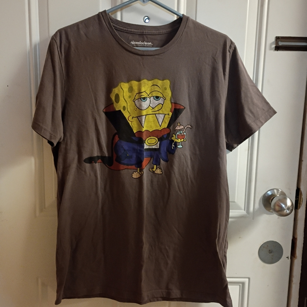 2/$10 SpongeBob SquarePants Vampire Dark Grey Graphic Tee Size Large - Picture 1 of 6